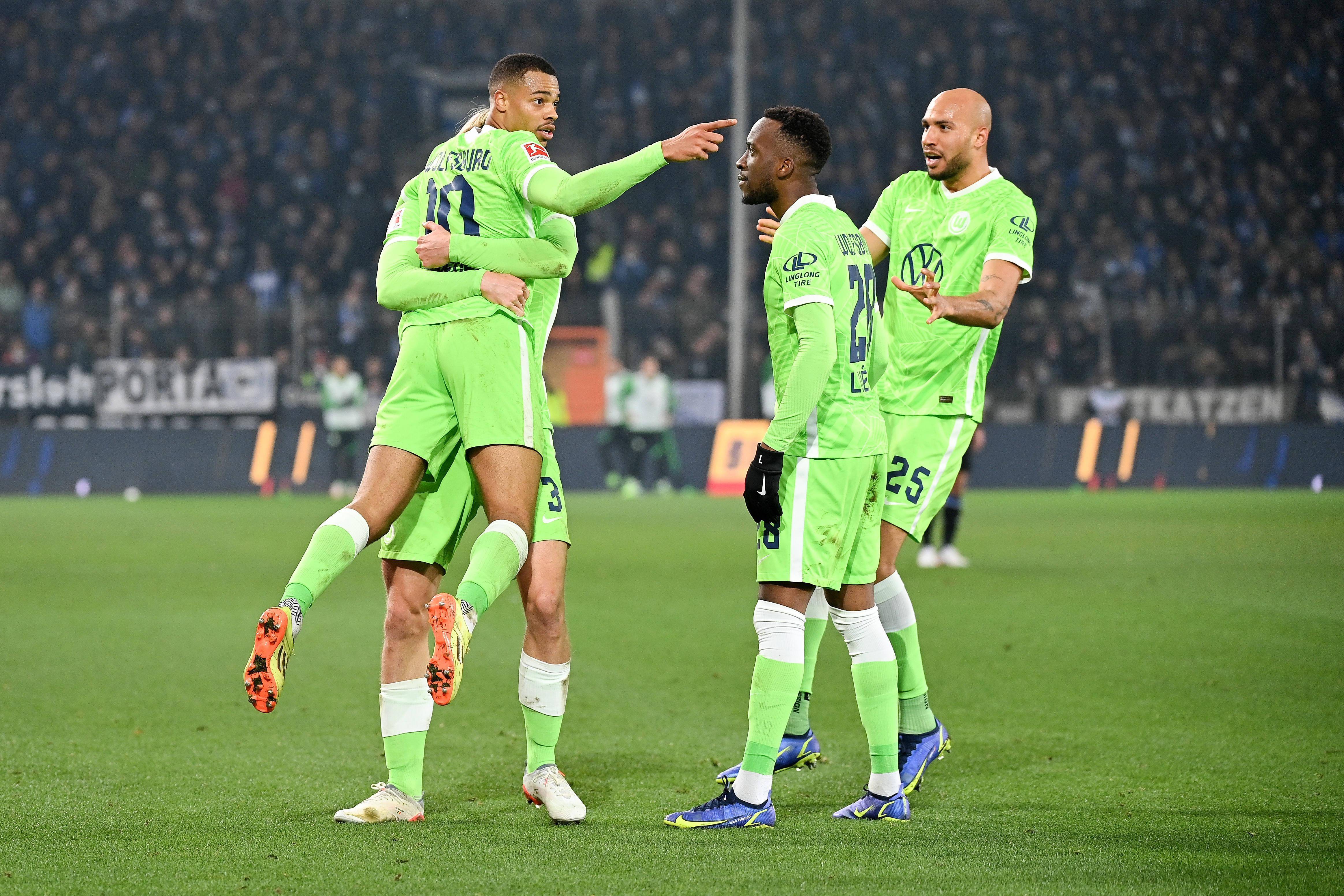 斯图加特客场惨败,战绩堪忧 斯图加特客场惨败,战绩堪忧