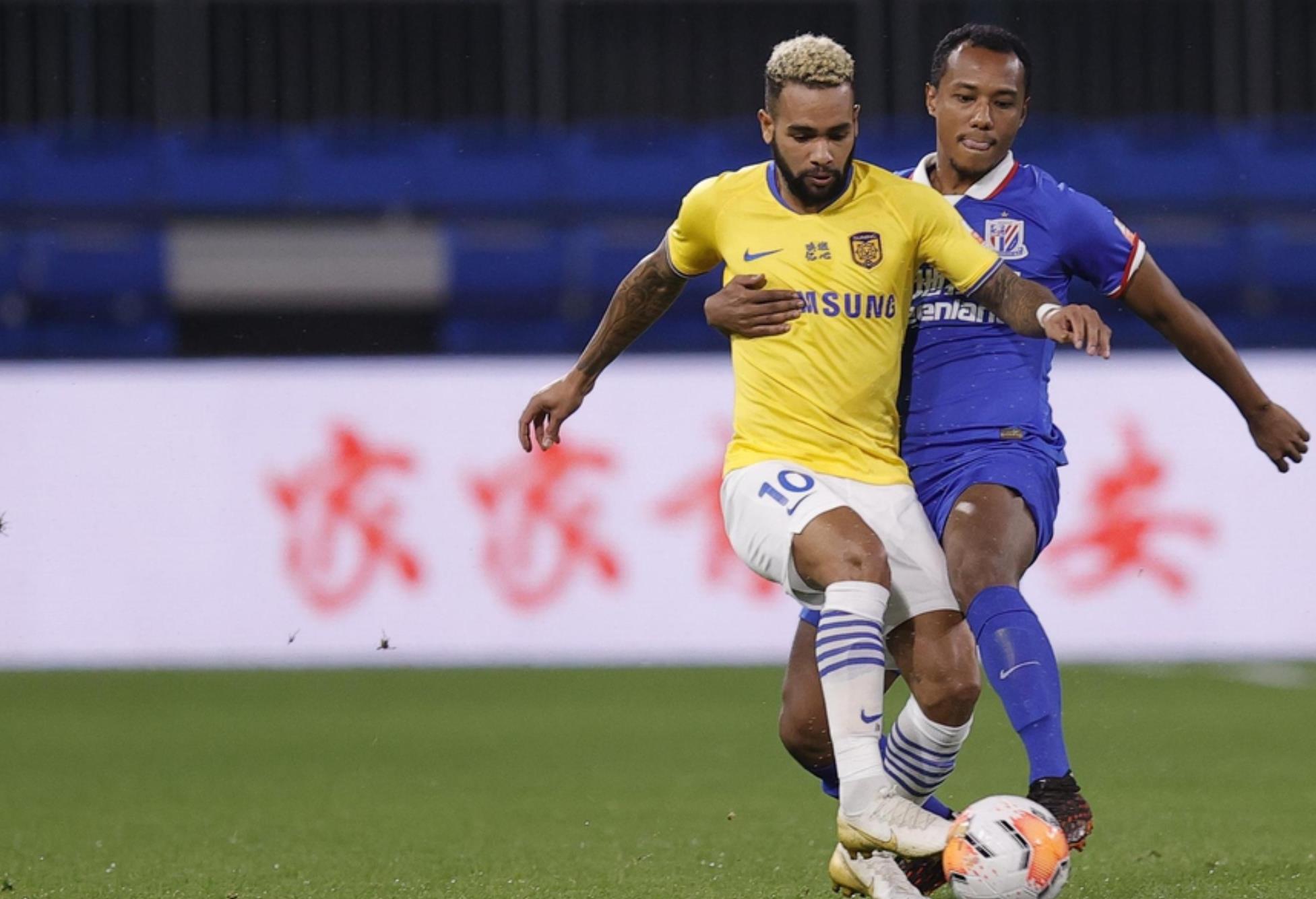 苏宁主场不敌富力 苏宁主场不敌富力