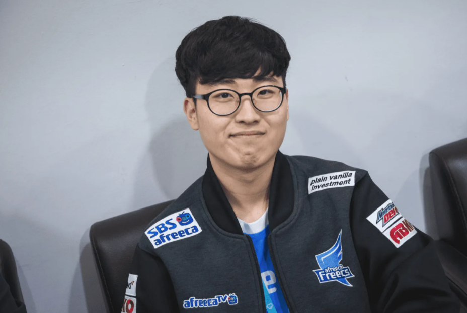 熊猫体育下载-DRX2爆冷IG，Zeus惊艳世界