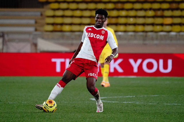 熊猫体育手机客户端-乌克兰轻取罗马，楚阿梅尼点燃赛场的简单介绍